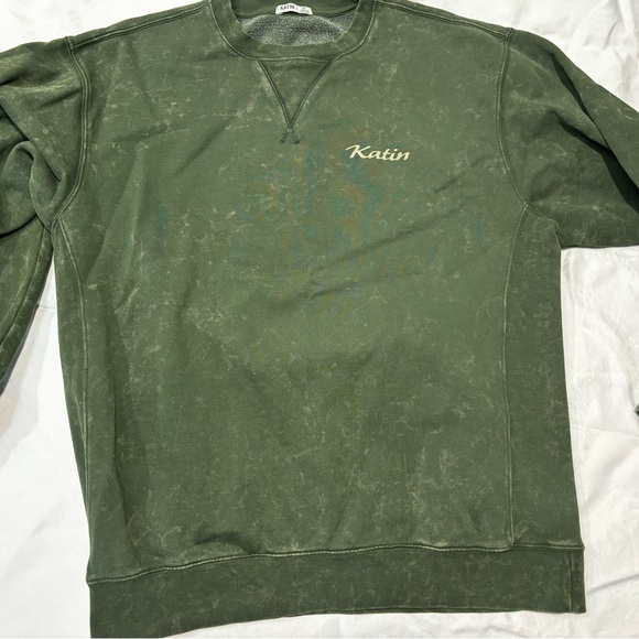 Green Katin Large sweatshirt washed out look with cool design on the back - Picture 4 of 6